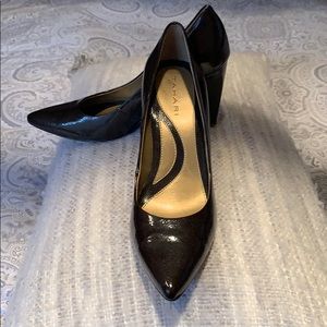 Tahari Pearl brawn classy heels. Size 7M